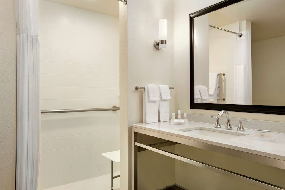 Hilton Garden Inn Statesville 11/40