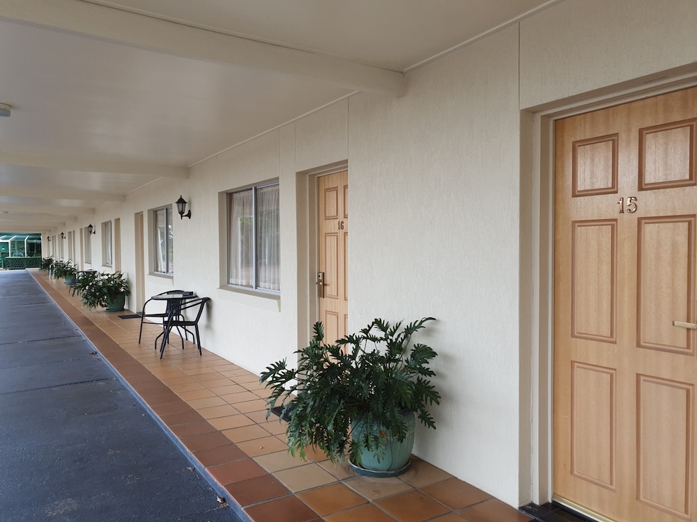Mcnevin S Maryborough Motel 34/69