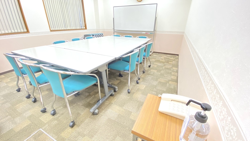 Toyoko Inn Matsuyama Ichiban Cho 40/50
