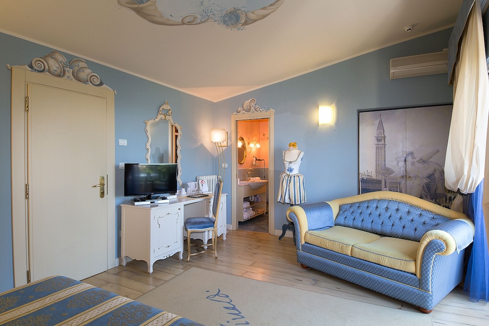 Hotel Serenella 49/73