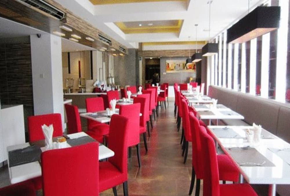 restaurant cafeteria
