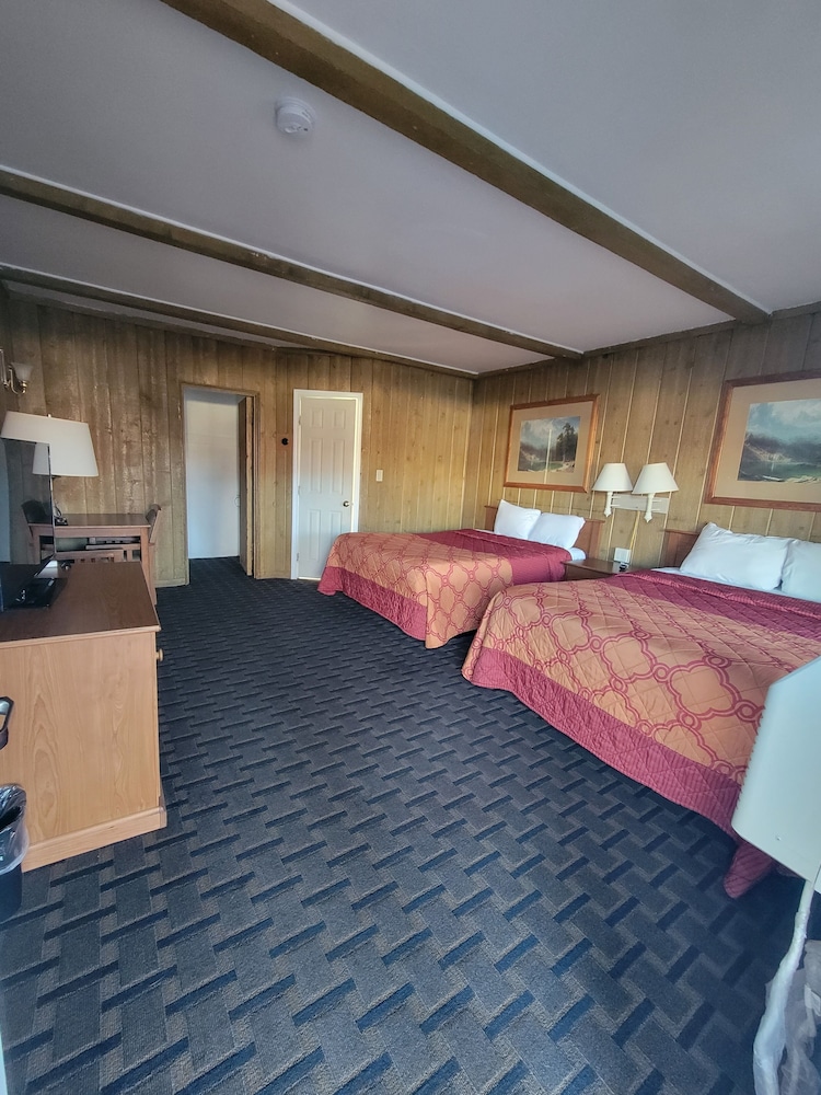 Townhouse Motel 36/57