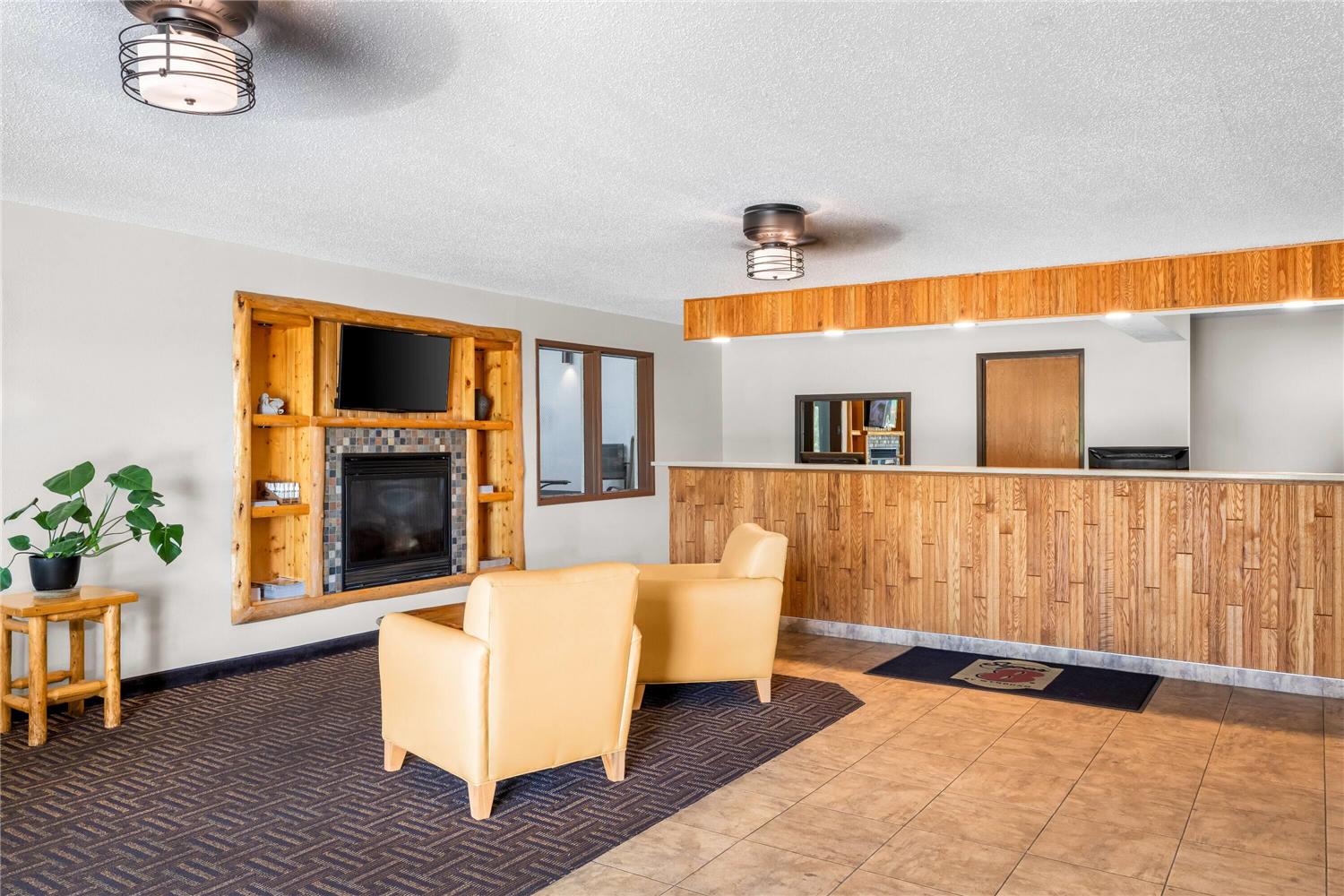 Super 8 by Wyndham Custer/Crazy Horse Area 10/36