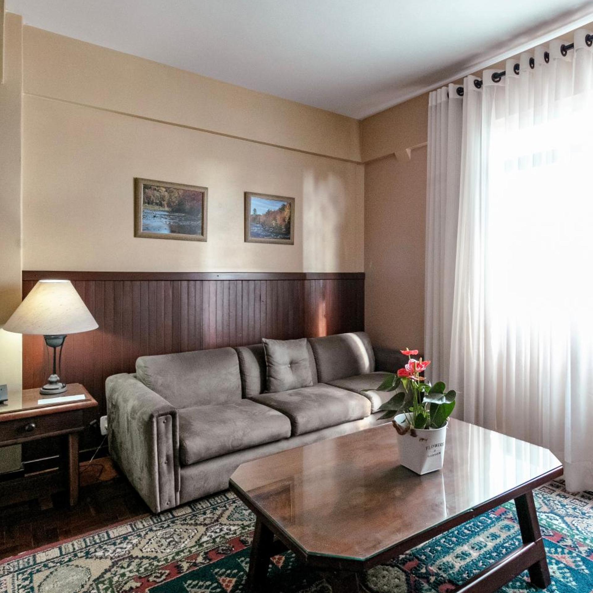 Hotel San Rafael 35/50