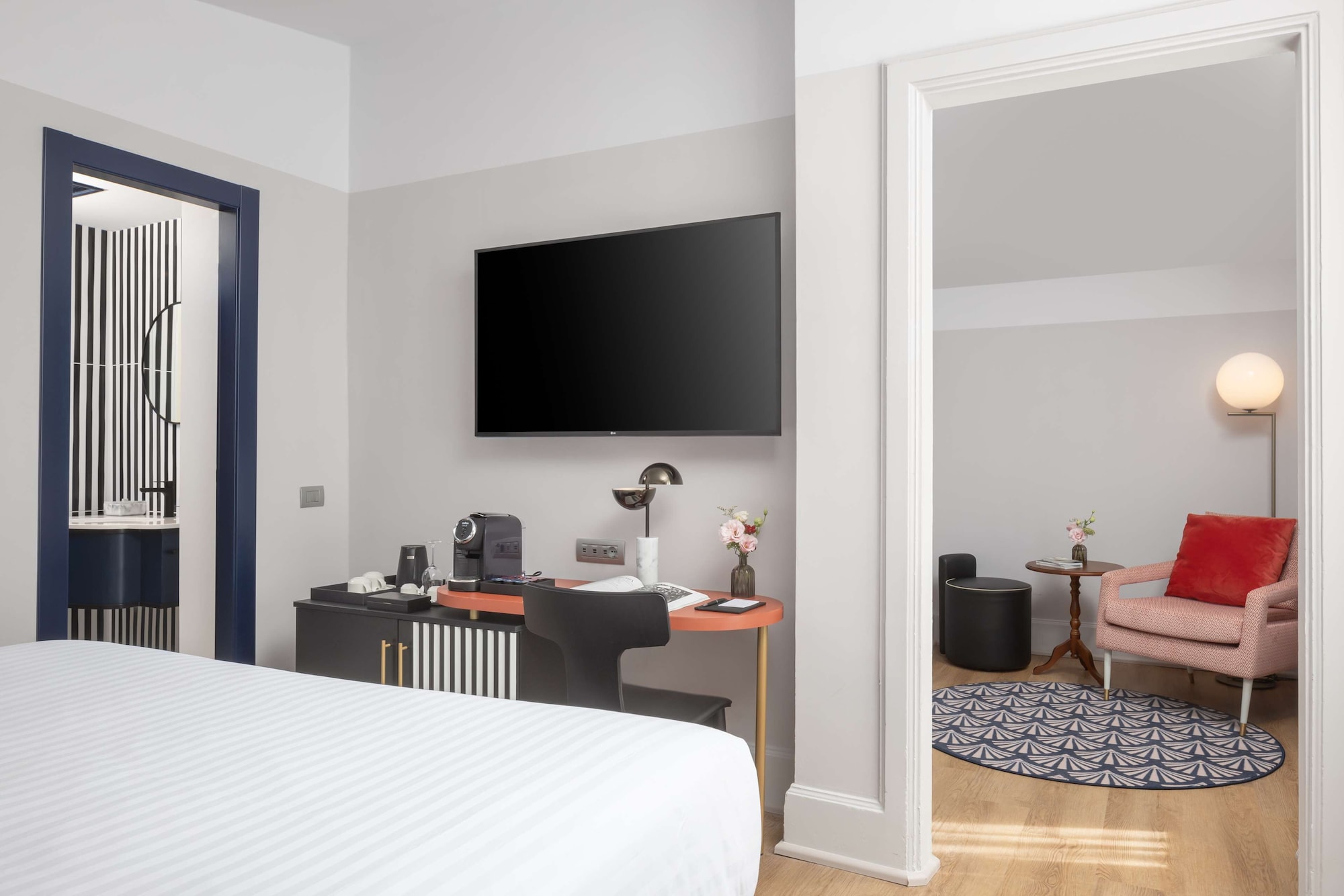 Duplex, Deluxe, Suite, King Bed