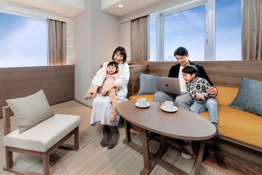 Karaksa Hotel Grande Shin-Osaka Tower 53/68