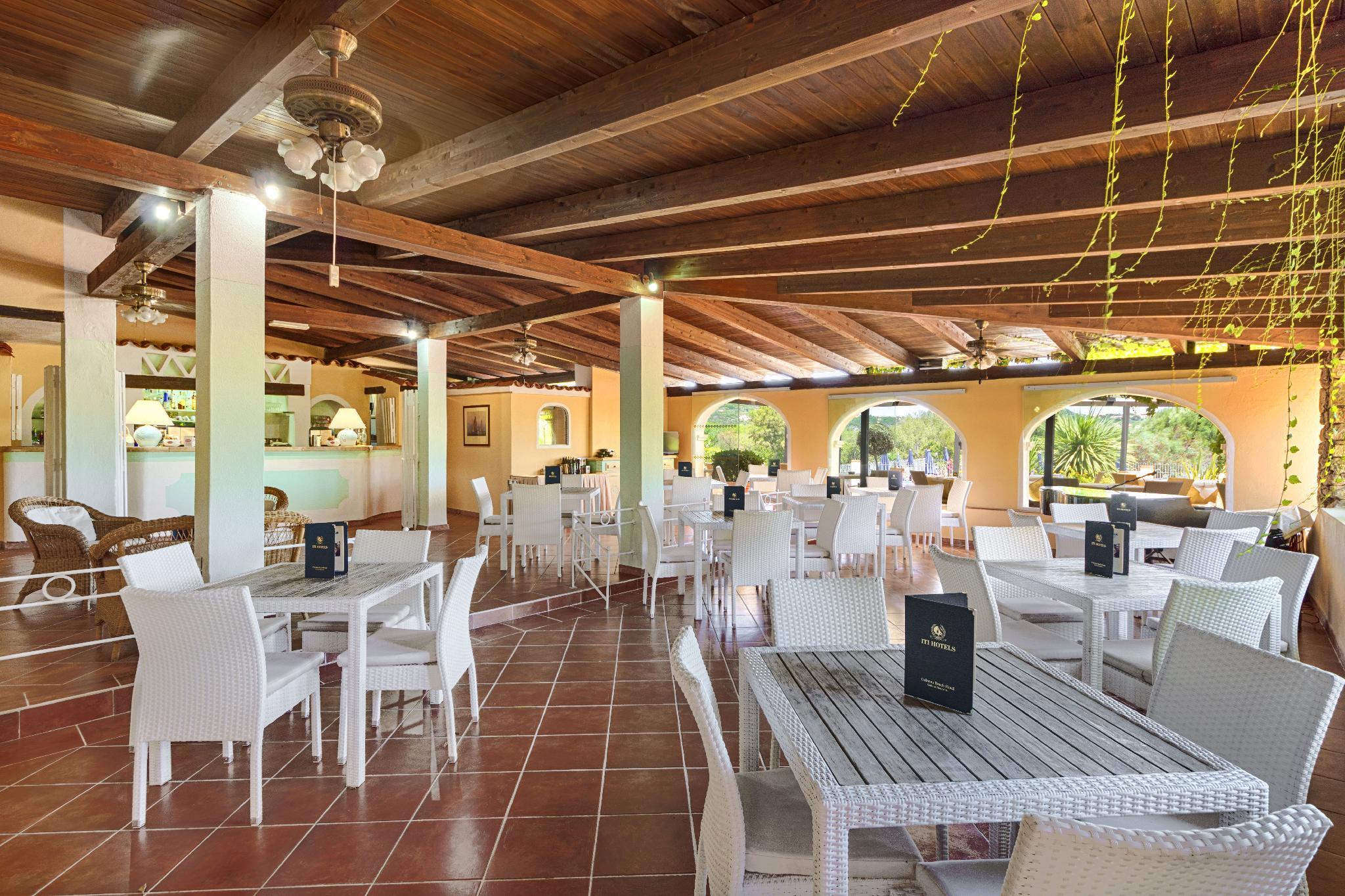 COLONNA BEACH RESIDENCE 18/24