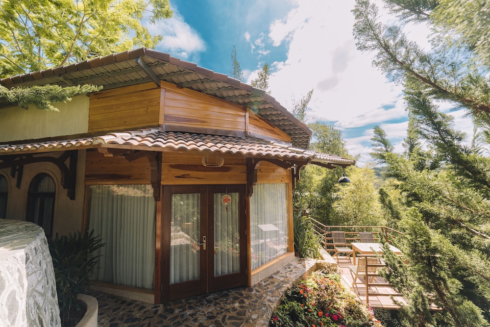 Zen Valley Dalat 3/68