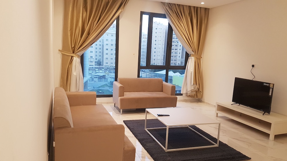 Magic Suite Hotel Salmiya 33/51