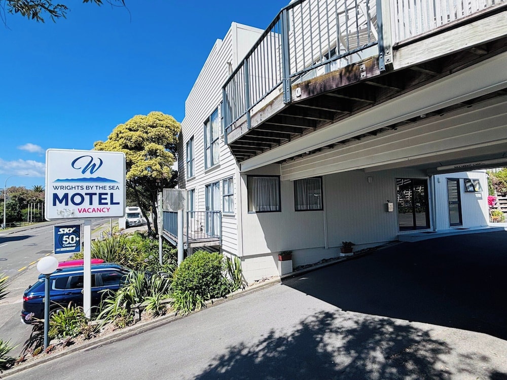 Wrights By The Sea Motel 59/68