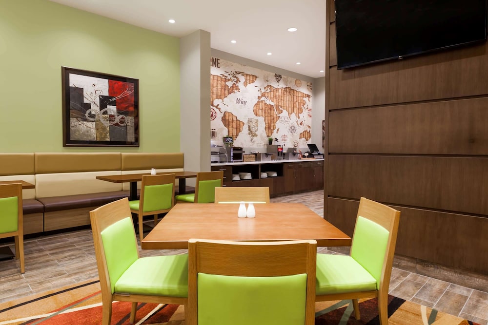 restaurant cafeteria