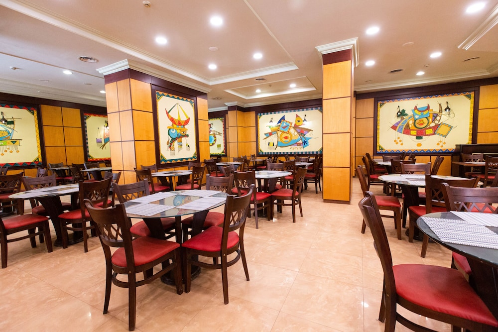AraCan Grand Pyramids Hotel 32/48