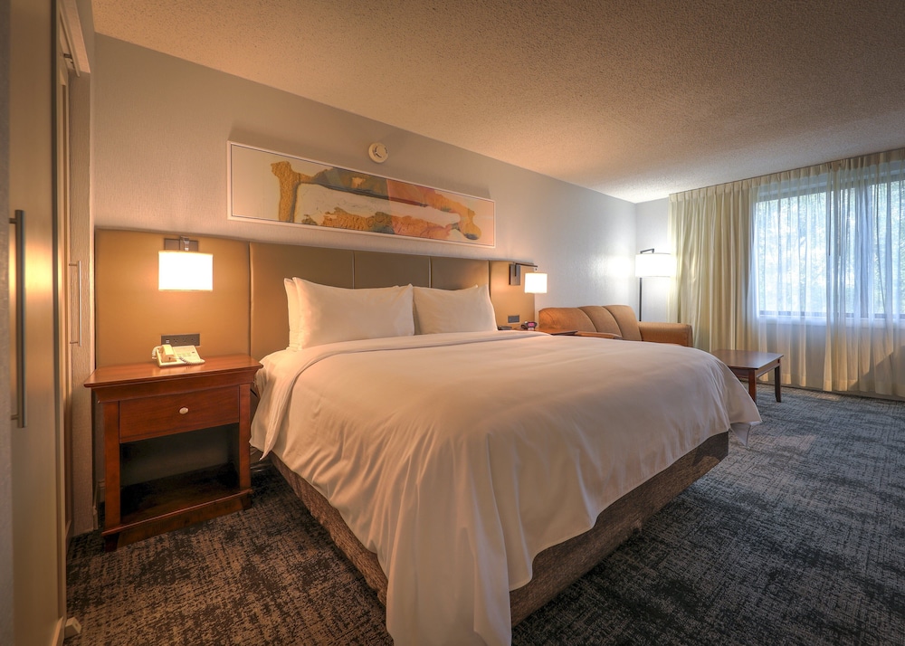 Crowne Plaza Chicago Northbrook 15/66