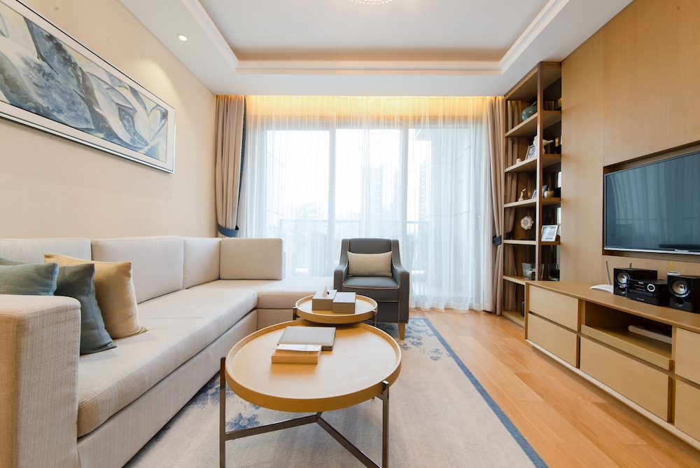 Savills Residence 18/49