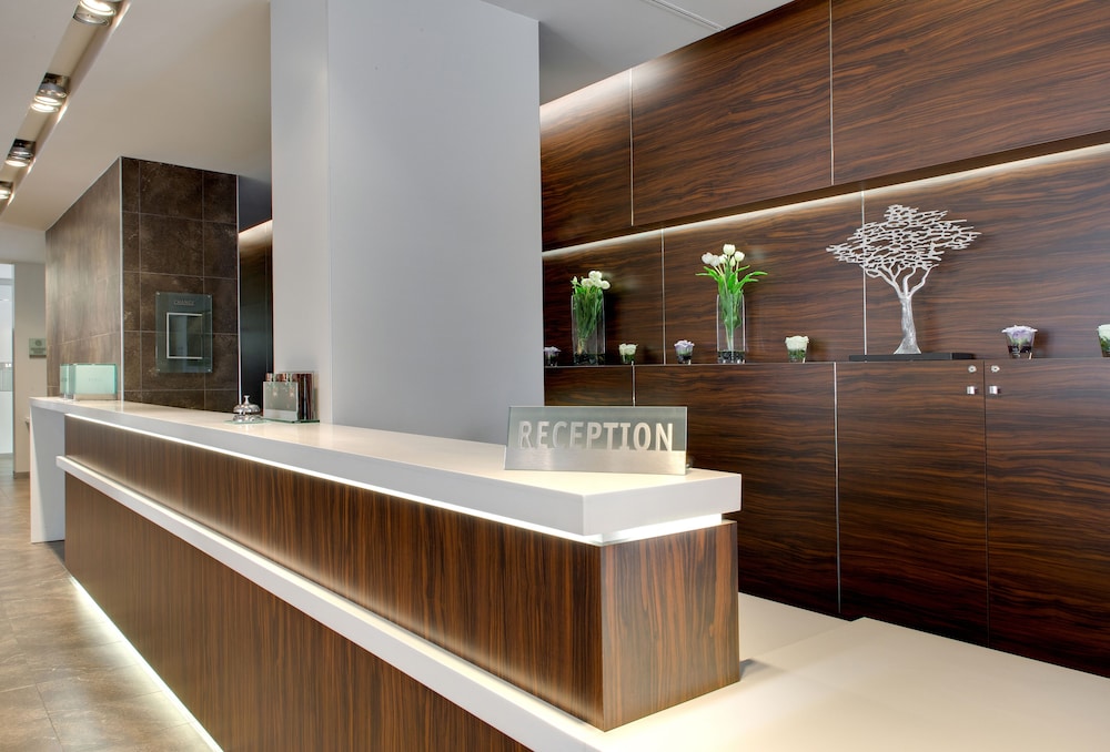 Hotel Mediterranee 4/67