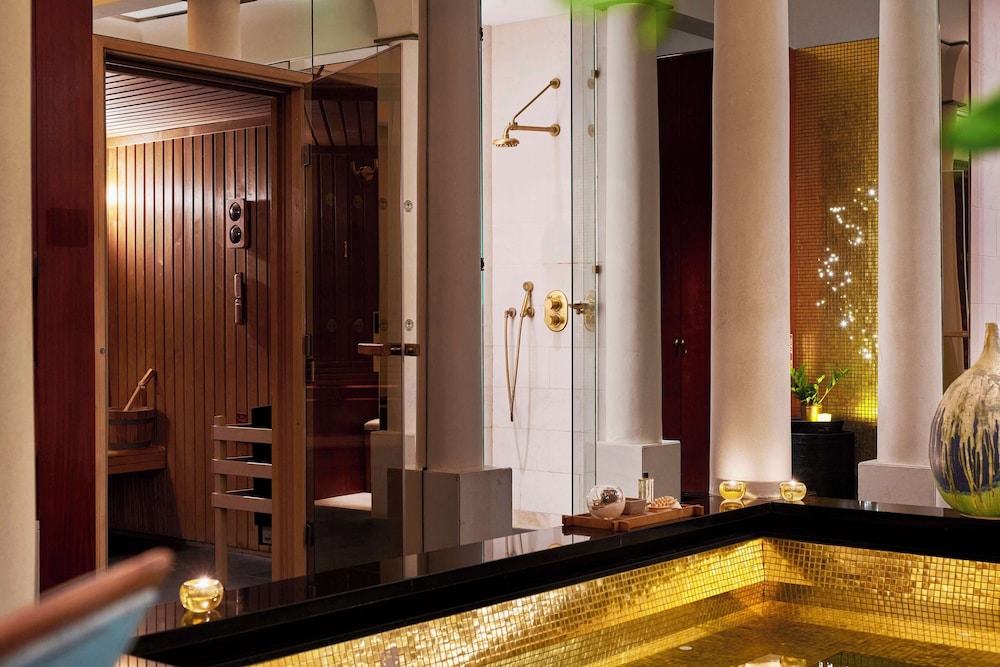 PARK HYATT PARIS VENDOME 32/71