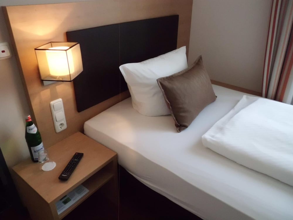 Hotel Sarah 16/36