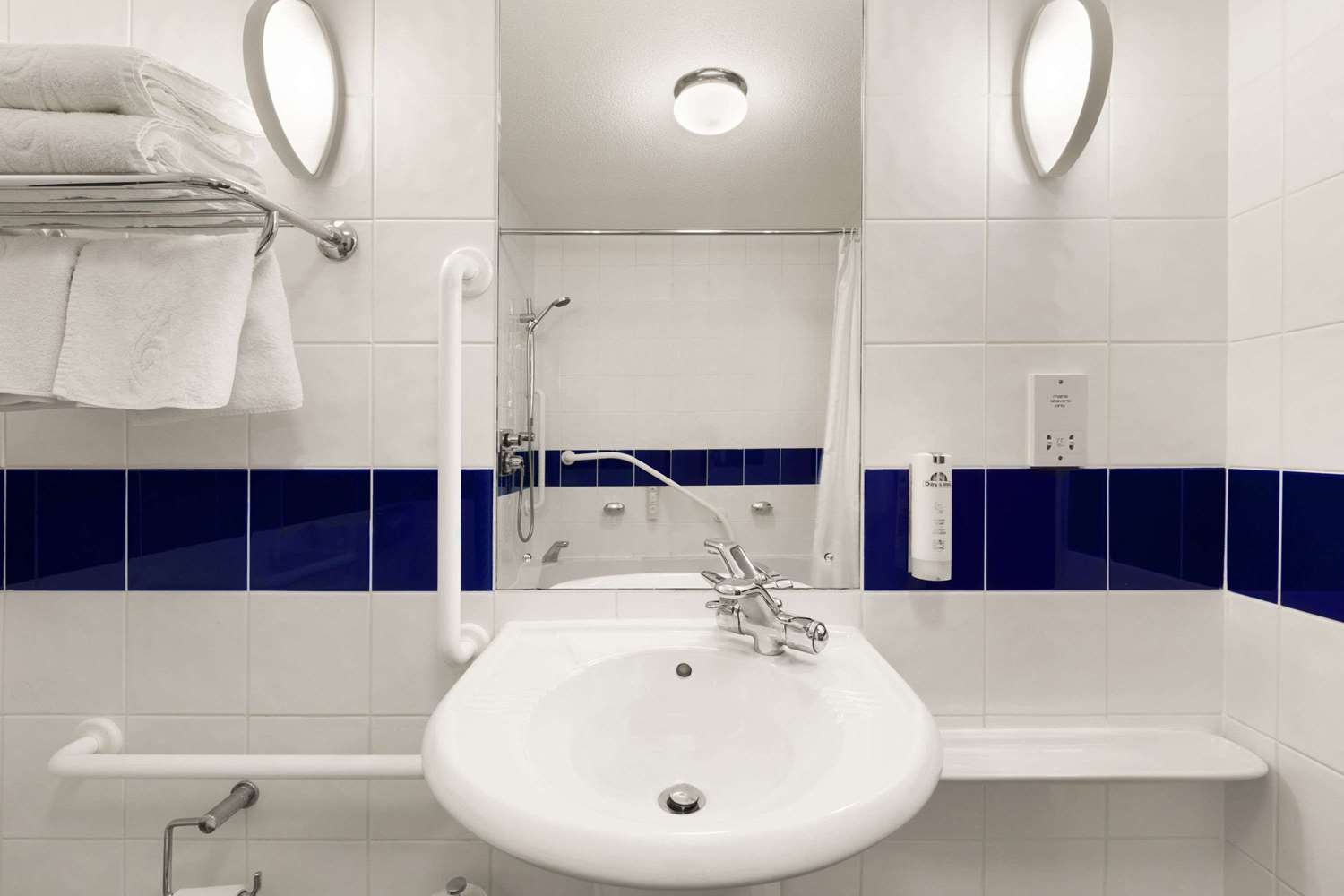 Days Inn by Wyndham Leicester Forest East M1 8/9