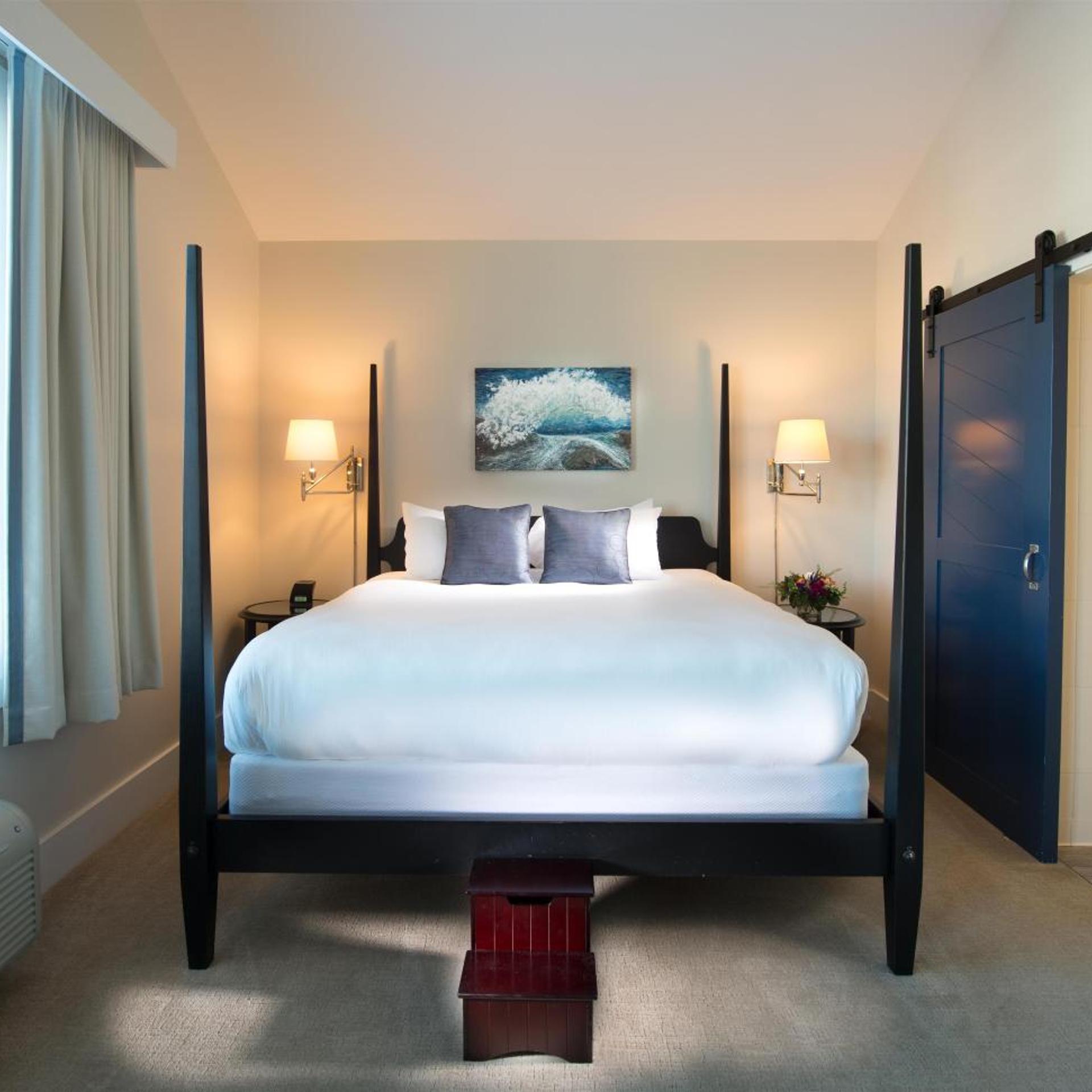 The Boathouse Waterfront Hotel 13/55