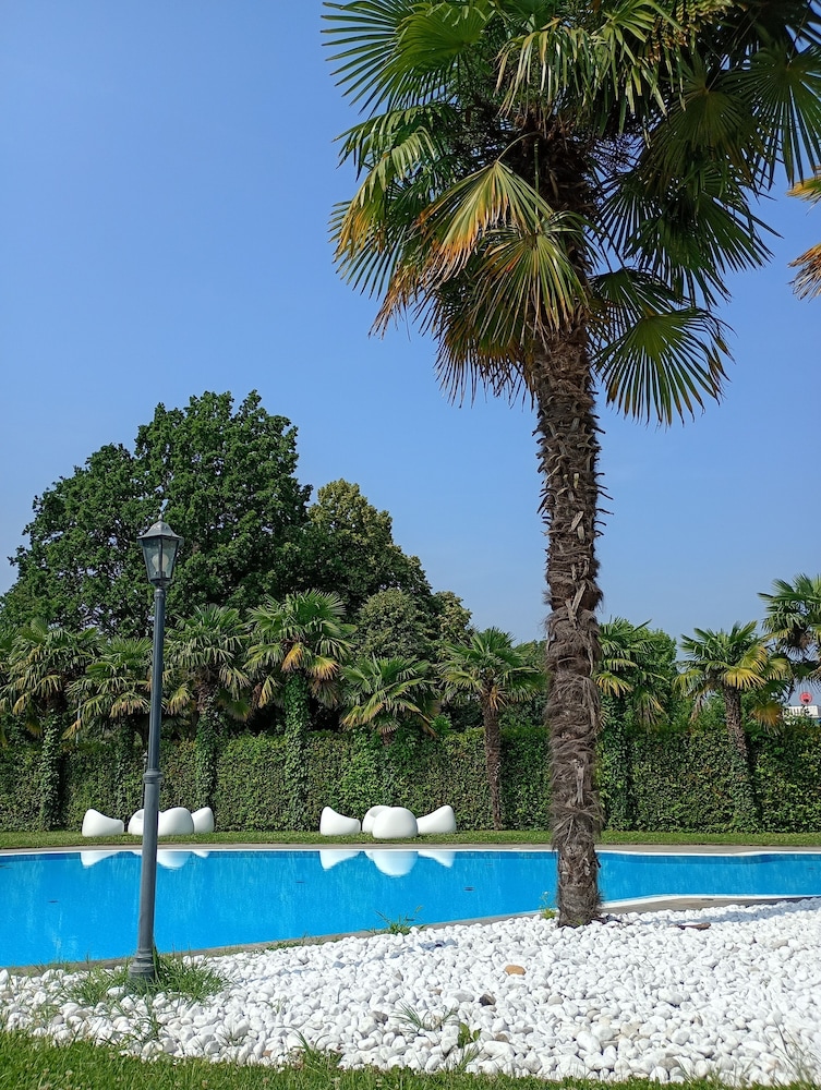 Villa Pace Park Hotel Bolognese 44/50