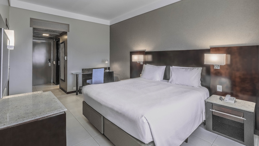 Hotel Deville Prime Cuiaba 19/86