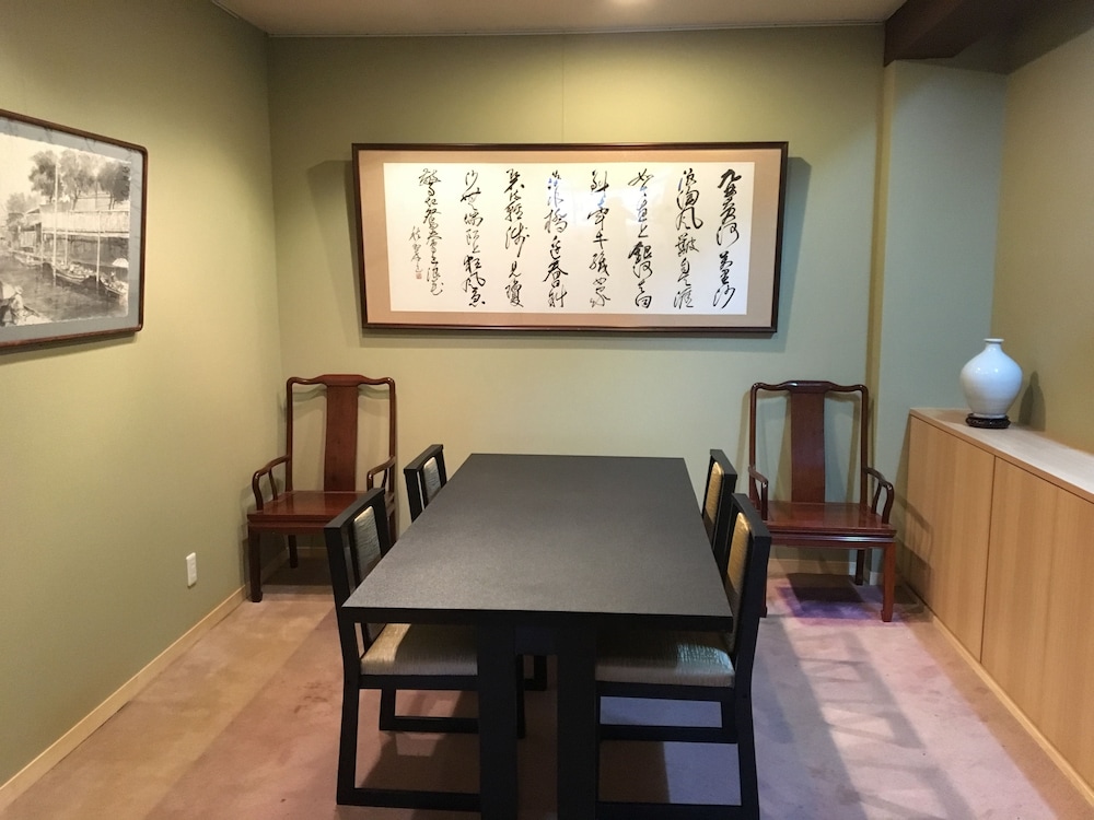 Fukutokuya 18/19