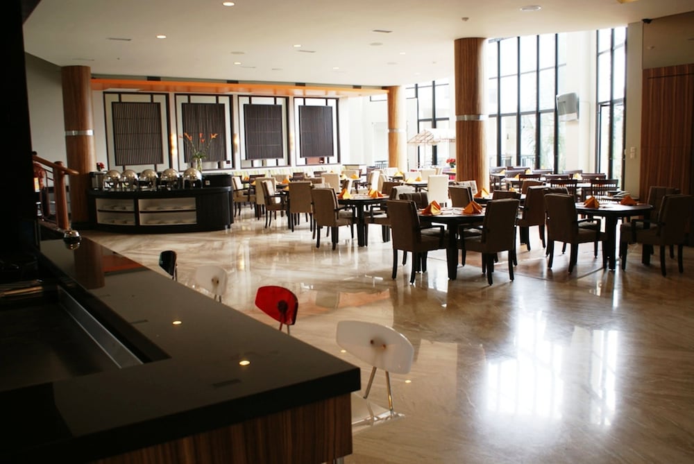 The Oxalis Regency Hotel Magelang 27/46