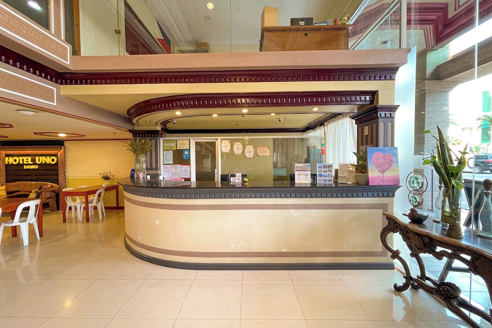 Hotel Uno 11/50