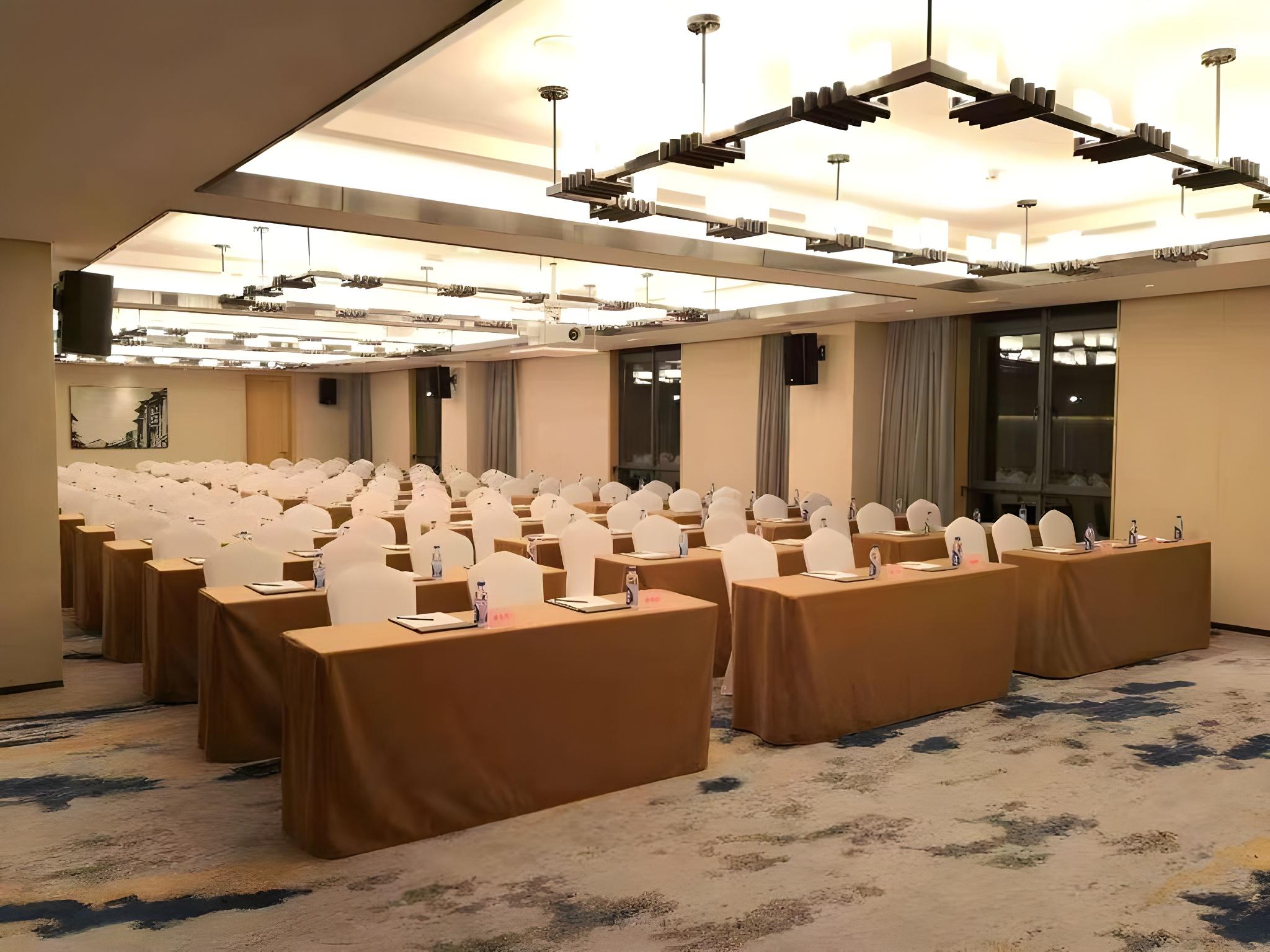 Tangyi Hotel Zhuhai 53/60