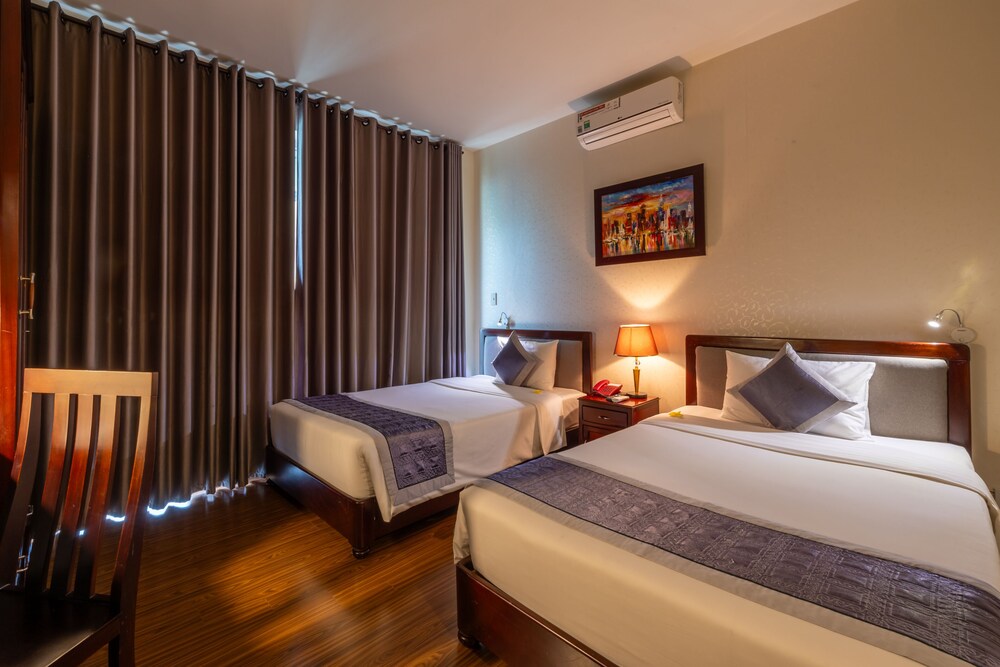 Baly Hotel 32/72