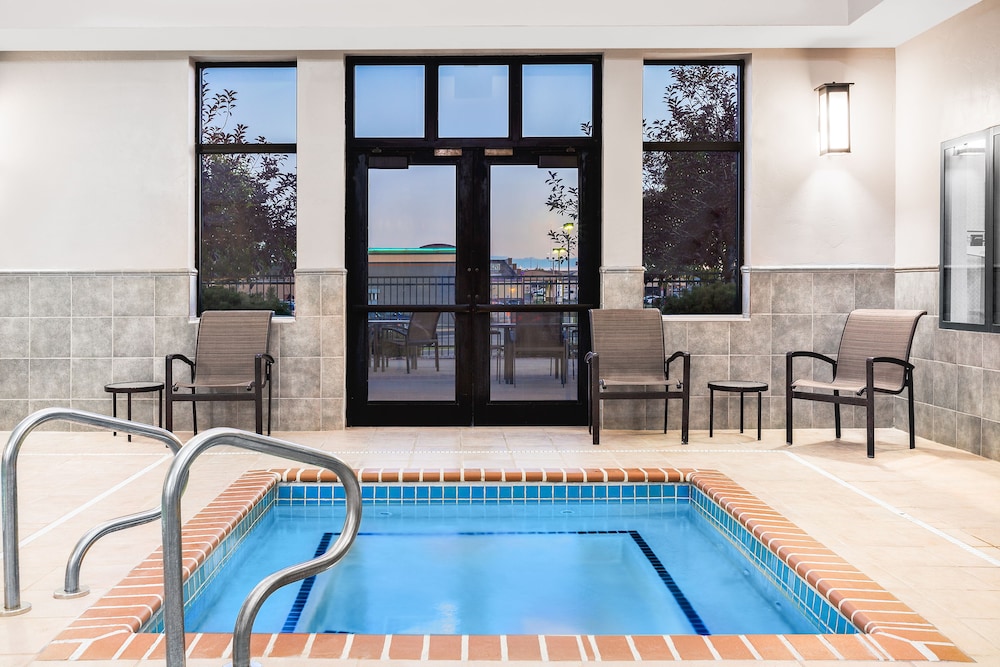 swimming pool spa
