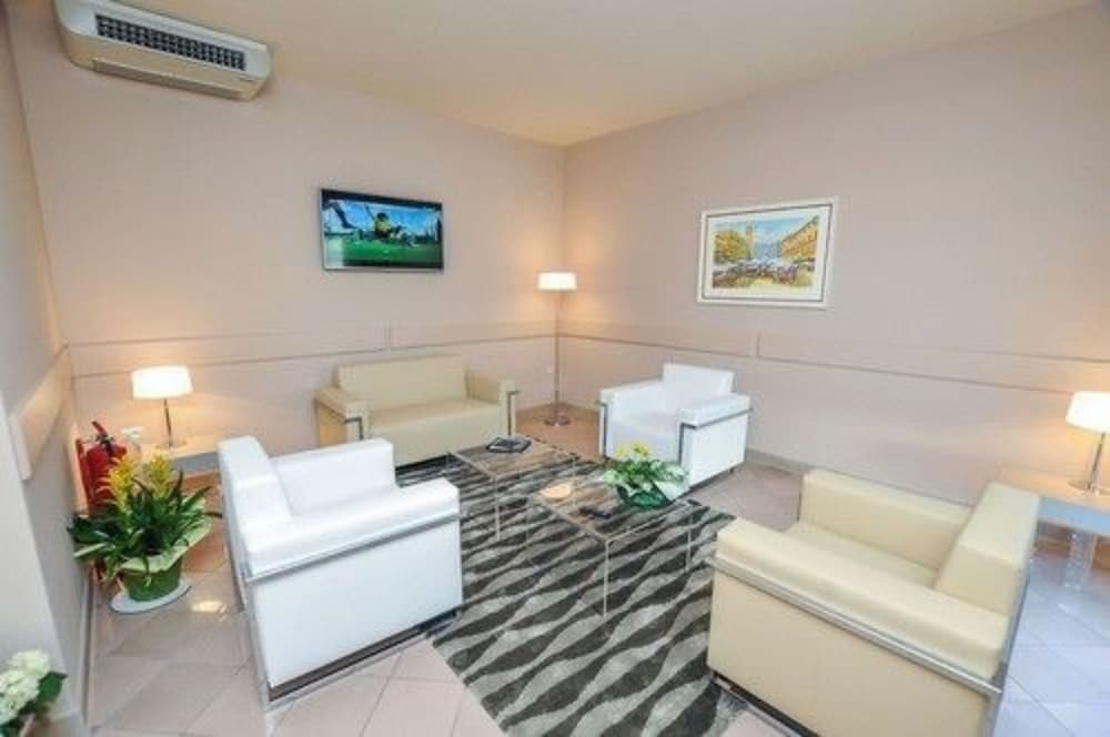 Hotel Dori 27/36