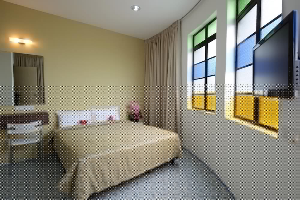 Swing & Pillows @ Grand Inn George Town Penang 21/38