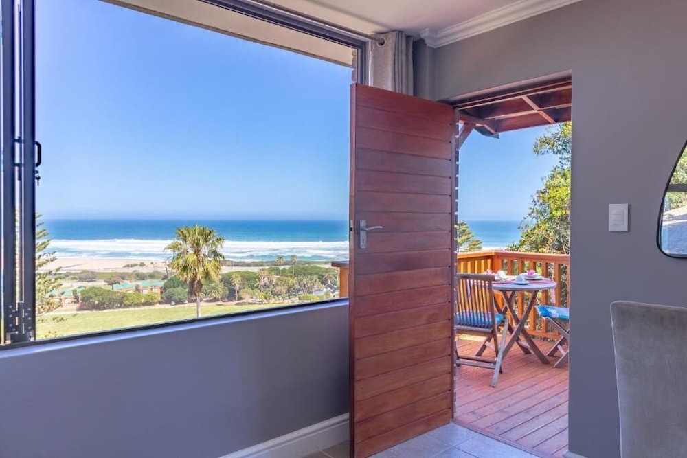 Boardwalk Lodge 34/50