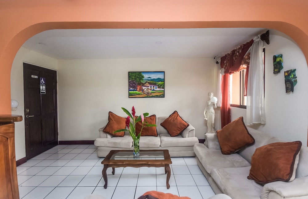 Berlor Airport Inn 27/50