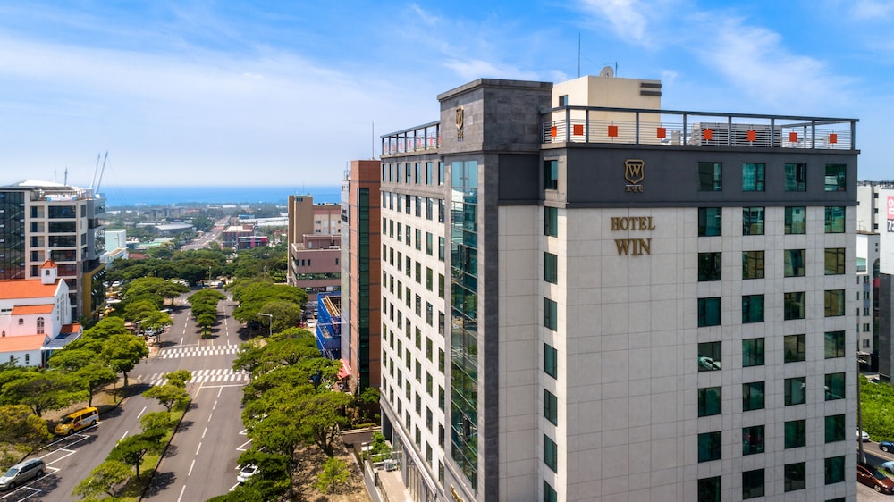 Hotel Win Sky 1/18