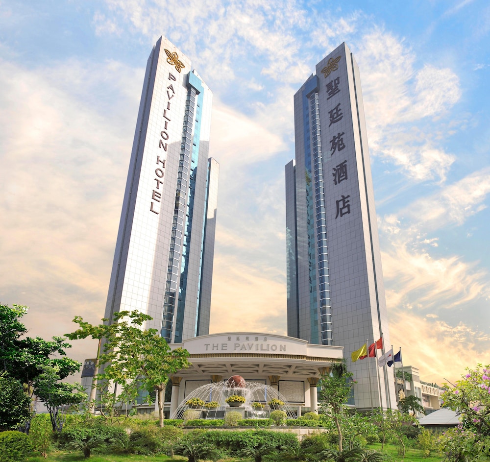 The Pavilion Hotel 1/50