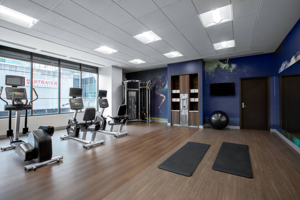 Courtyard By Marriott Knoxville Downtown 24/50