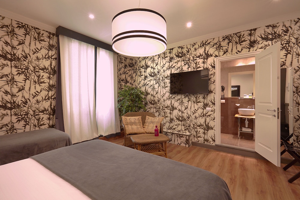 Boutique Hotel Hugo 35/44