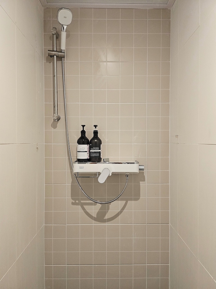 Mido Hostel 62/62