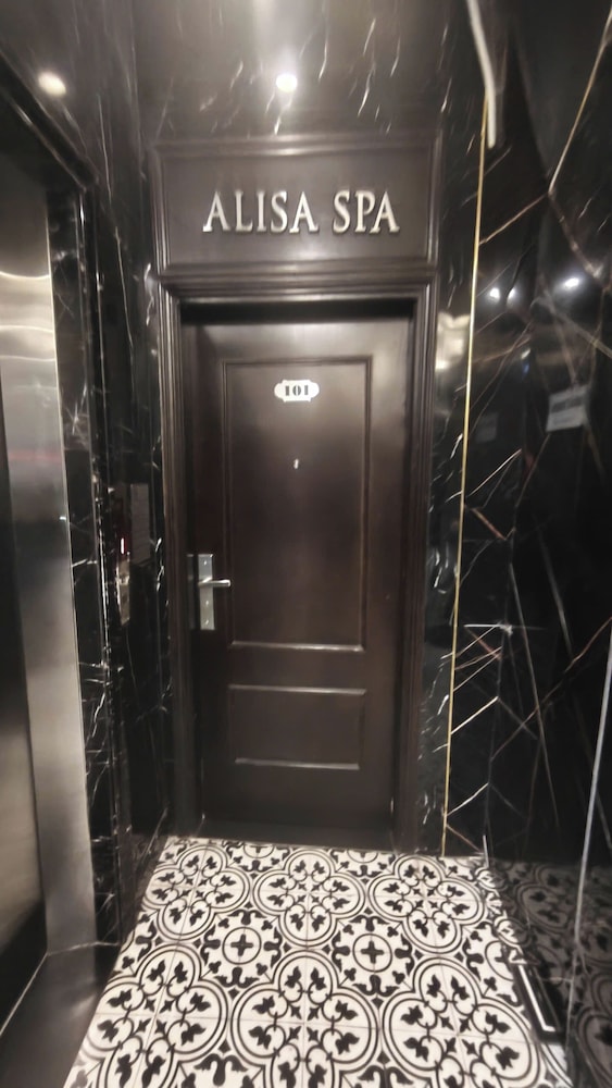 Eclipse Legend Hotel 7/46