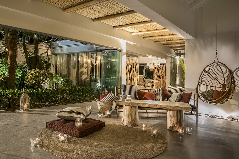 Avithos Resort 66/92