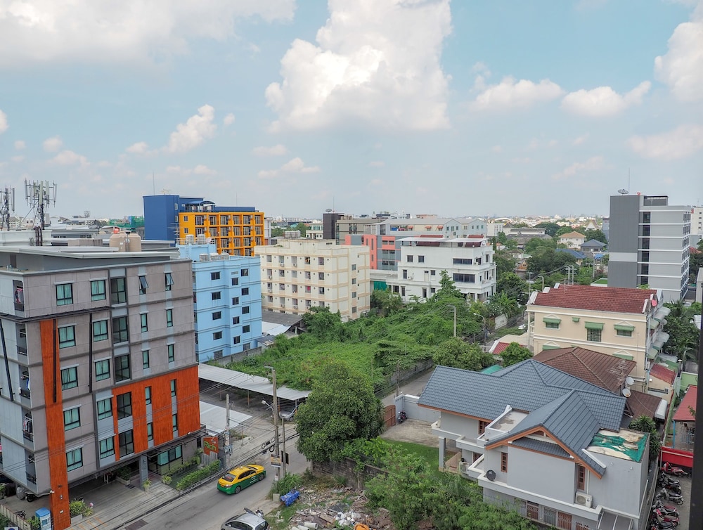 Casa Luxe Hotel And Resident in BANGKOK