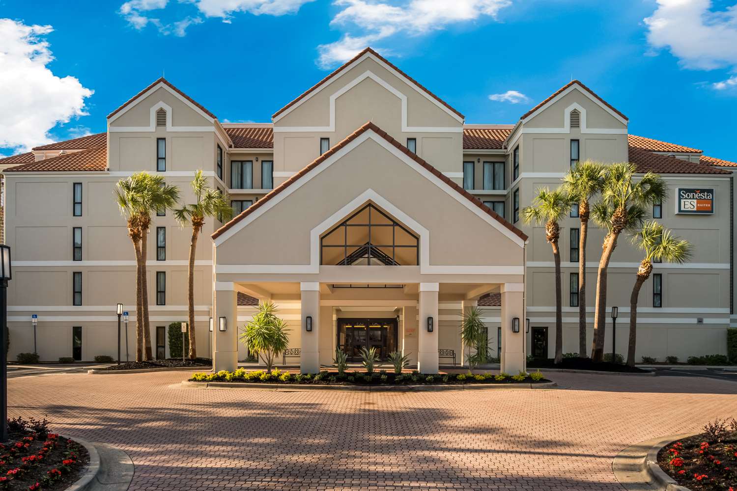 Sonesta ES Suites Orlando International Drive 54/55