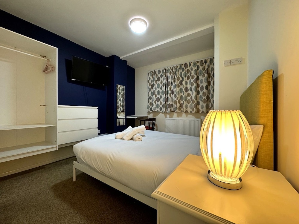 شقة كومفورت بسرير كوين بحمام خاص، Crofton House Hotel 4/4