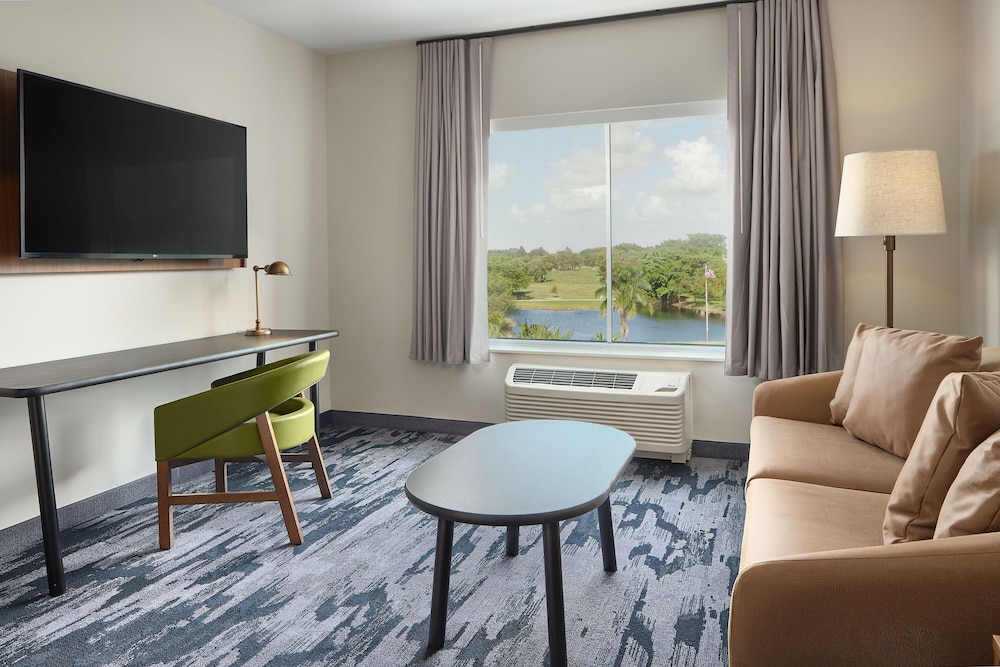 Fairfield Inn & Suites Fort Lauderdale Northwest 14/27
