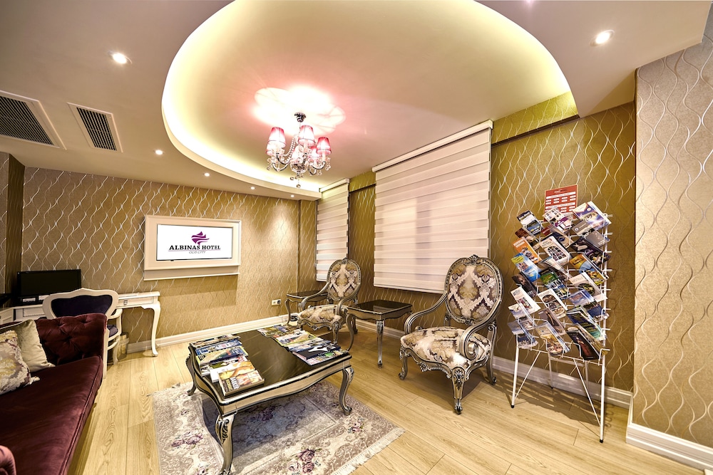 Albinas Hotel 47/65