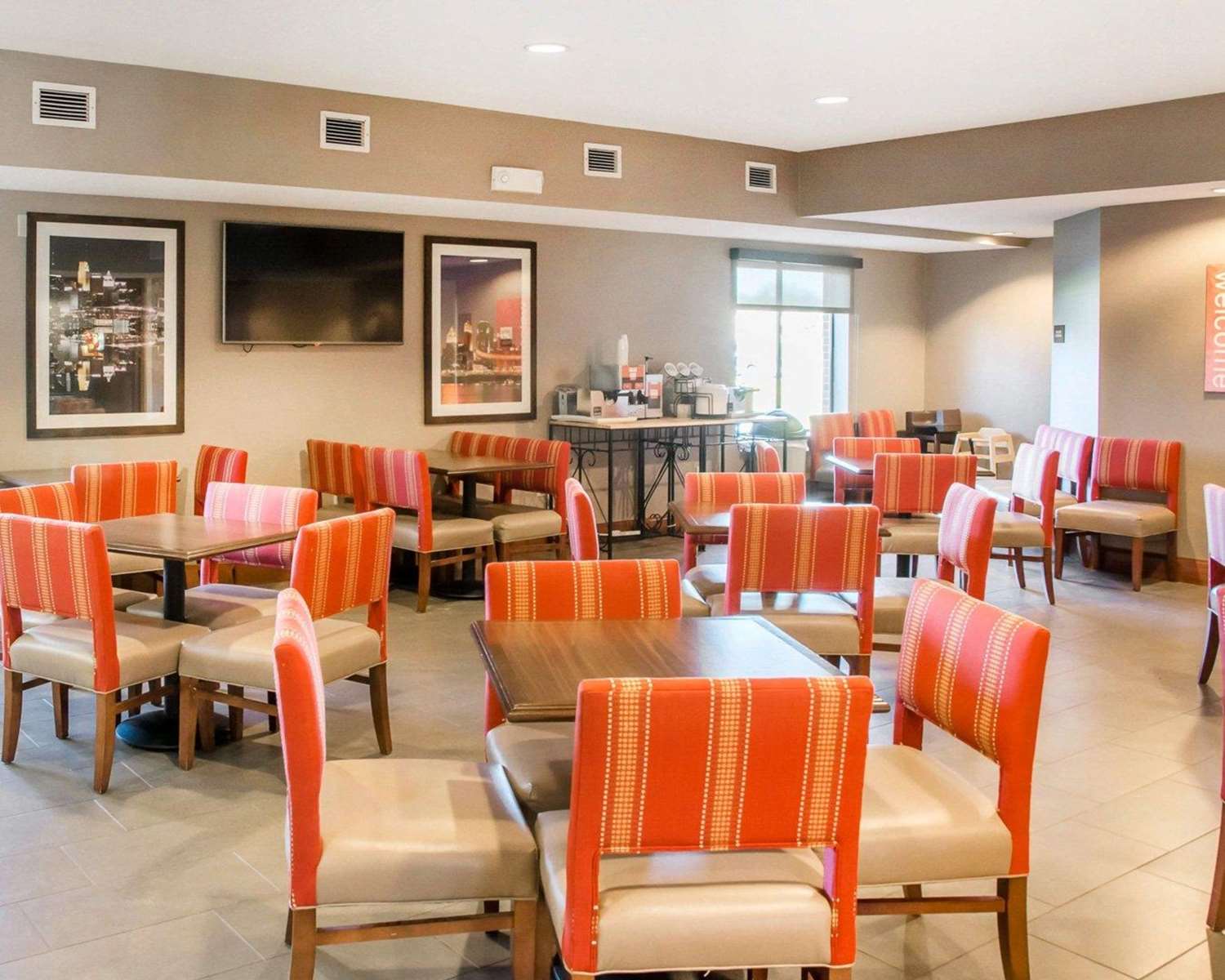 Comfort Inn And Suites West Chester 25/41