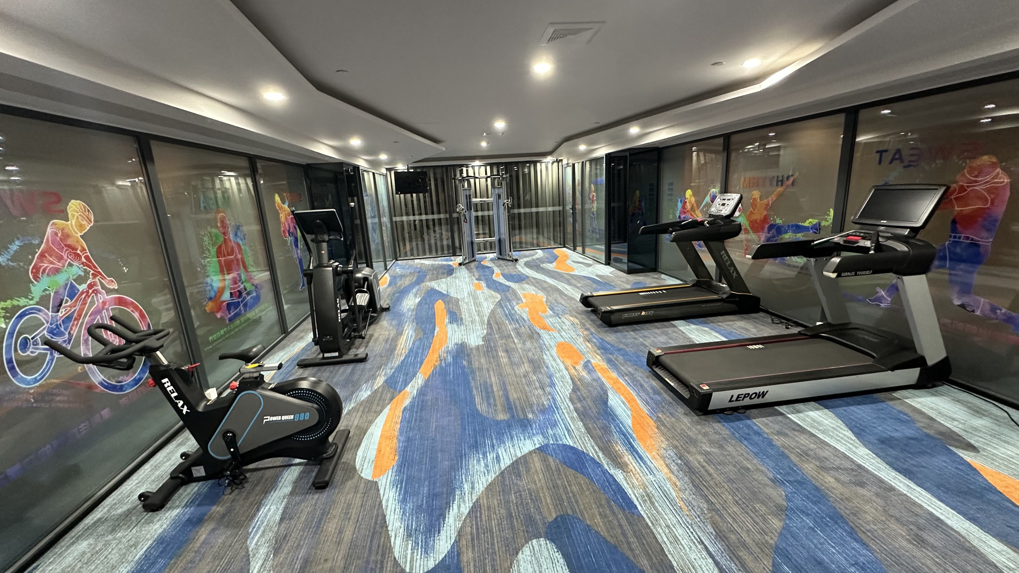 Holiday Inn Express Zhengzhou Zhengdong 38/73