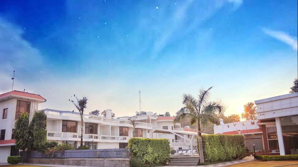 SATVIK by Chhabra Farm photo2